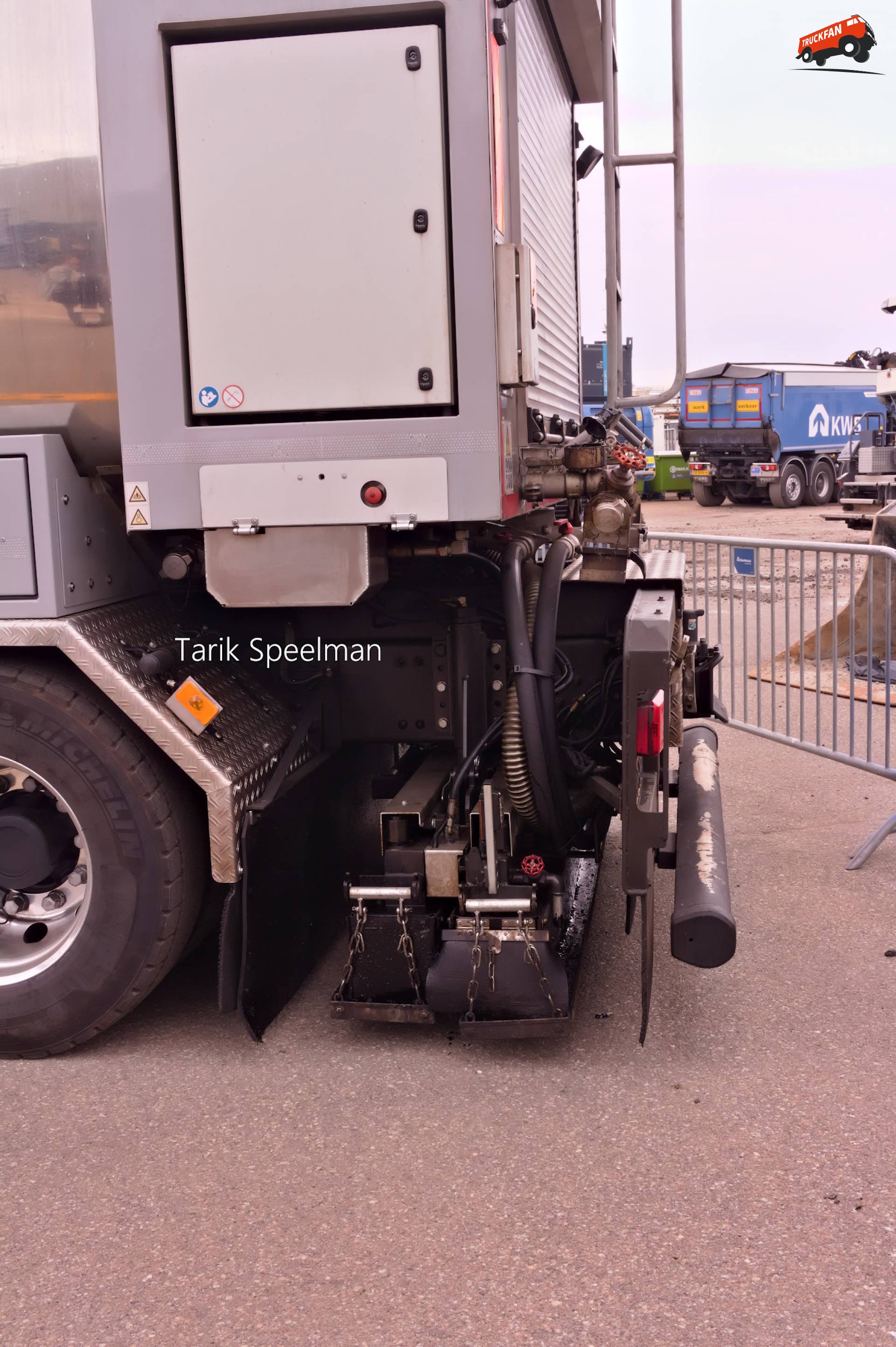 Volvo FH 5th Gen Electric veegmachine in Dordrecht