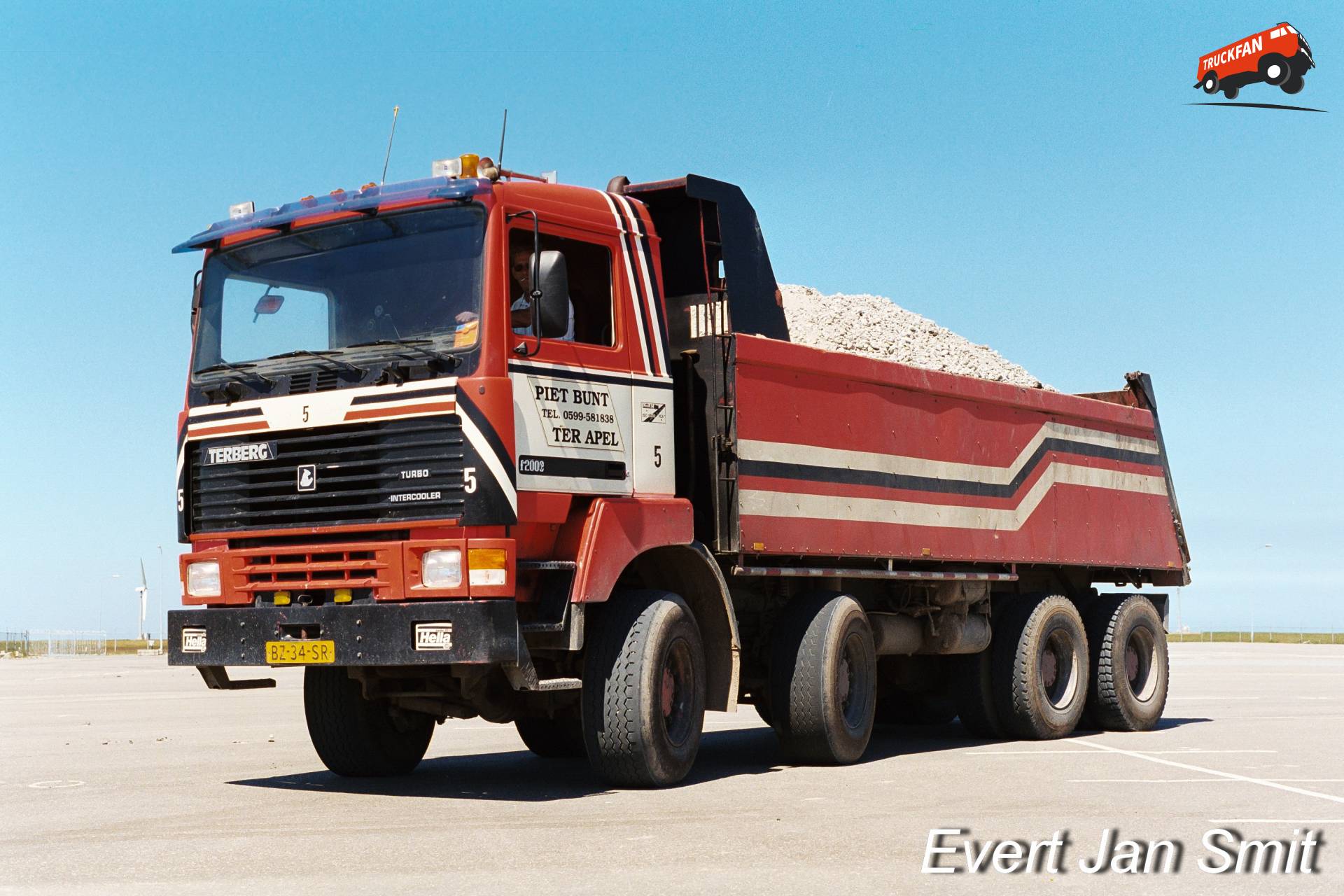 Terberg F2000 in Eemshaven