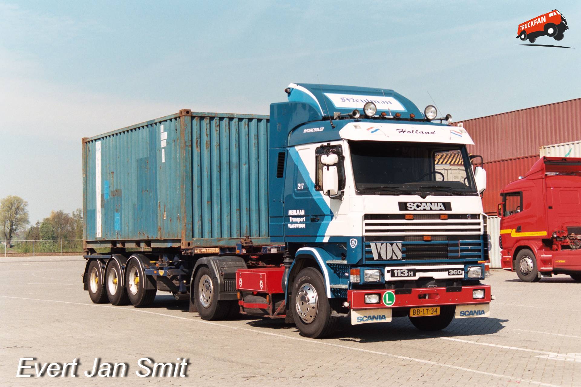Scania 113 van Meulman met Broshuis schuifchassis