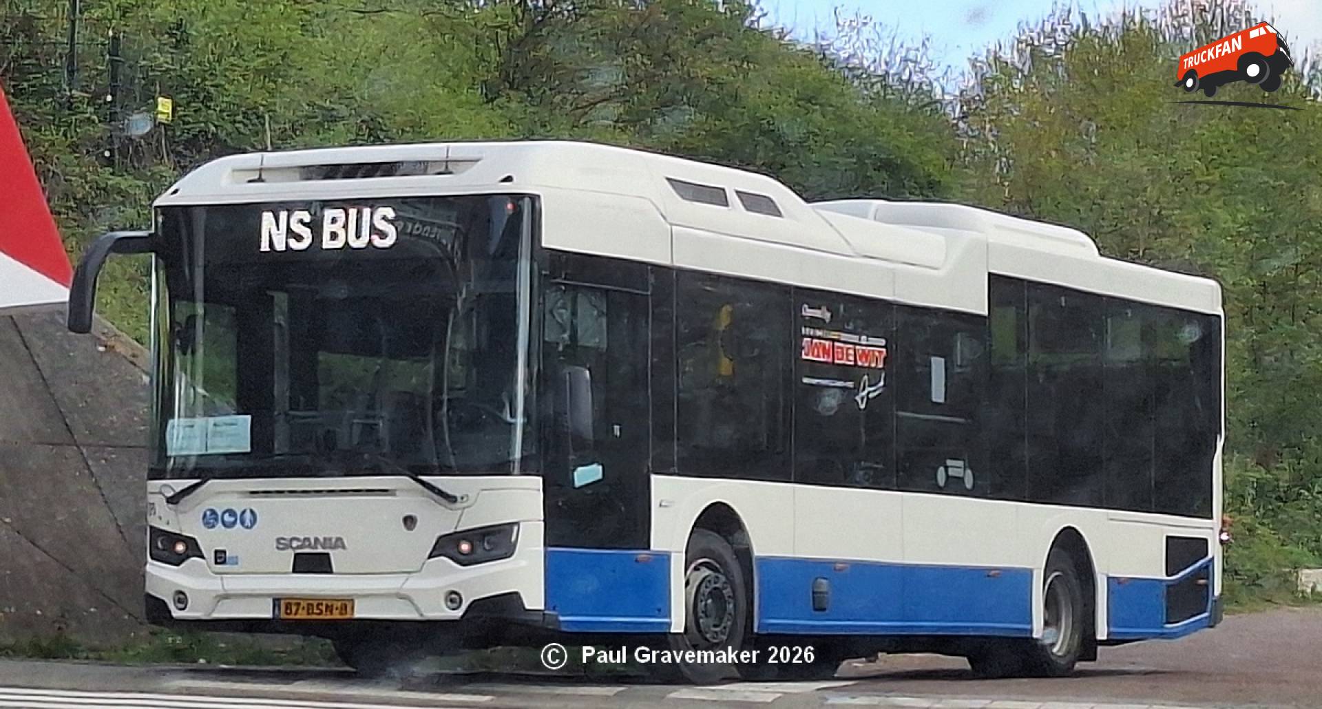 Vervangend NS-vervoer bus van Koninklijke Jan de Wit in Duivendrecht