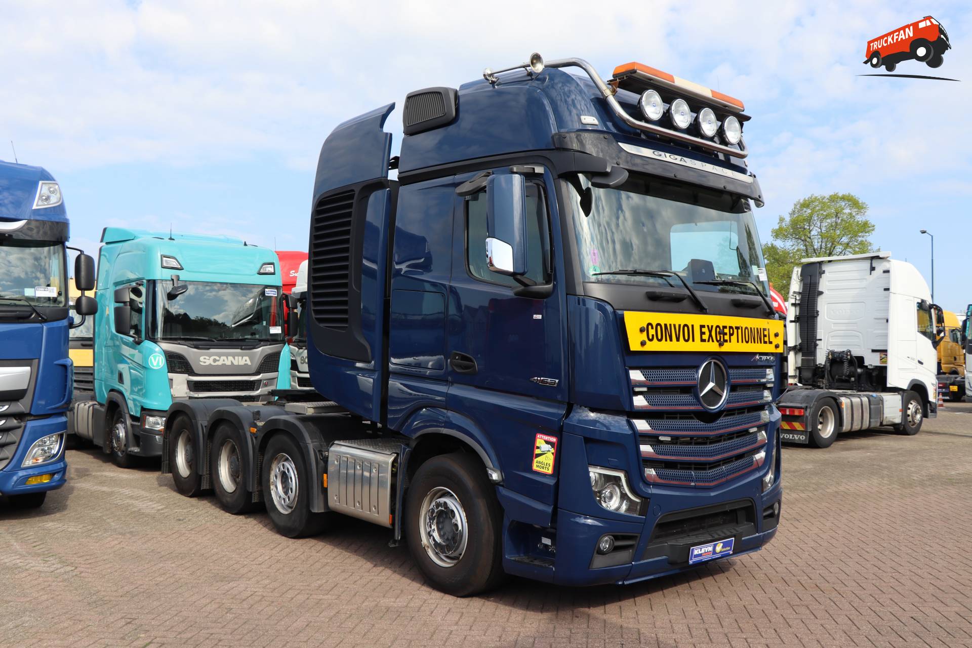 Mercedes-Benz Actros MP5 heavy transport tractor at Kleyn Trucks