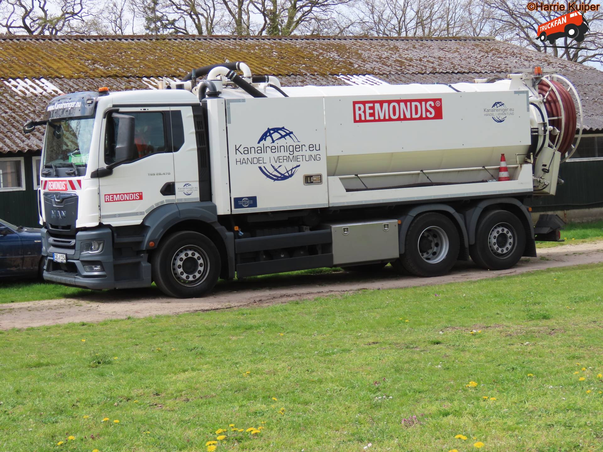 MAN TGS vrachtwagen op werkdag in Meddo