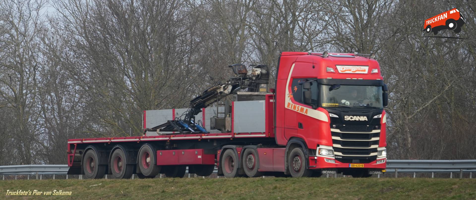 Scania S500 vrachtwagen van bedrijf Rinsma