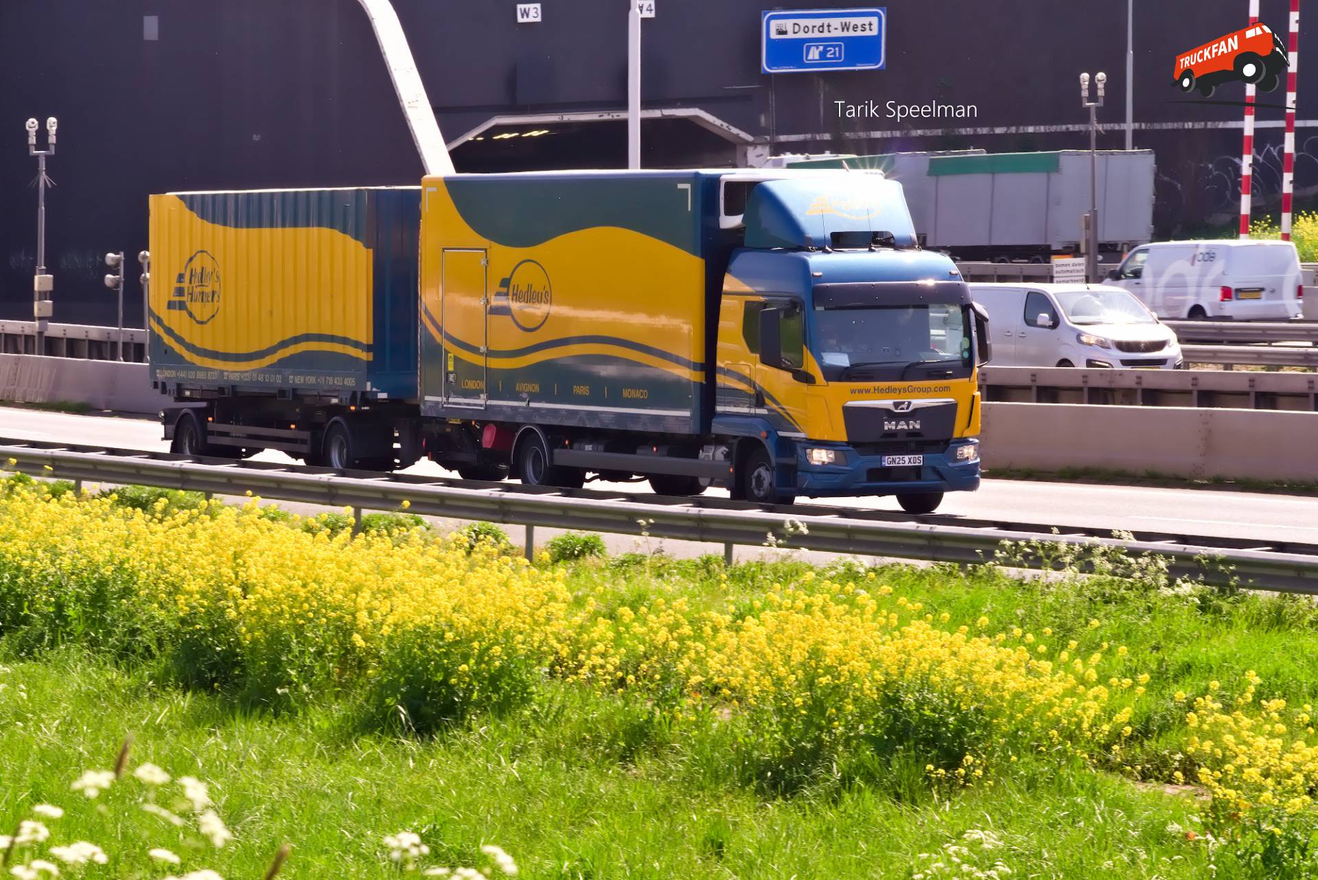 MAN TGM vrachtwagen van Hedley's op A16