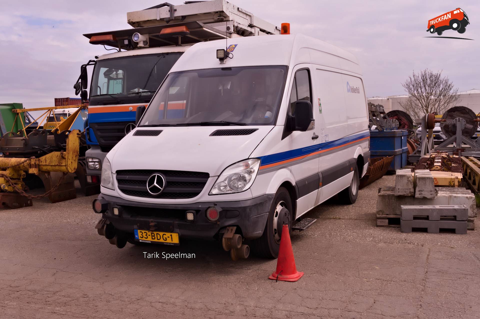 Mercedes-Benz Sprinter 33-BDG-1 in Dordrecht
