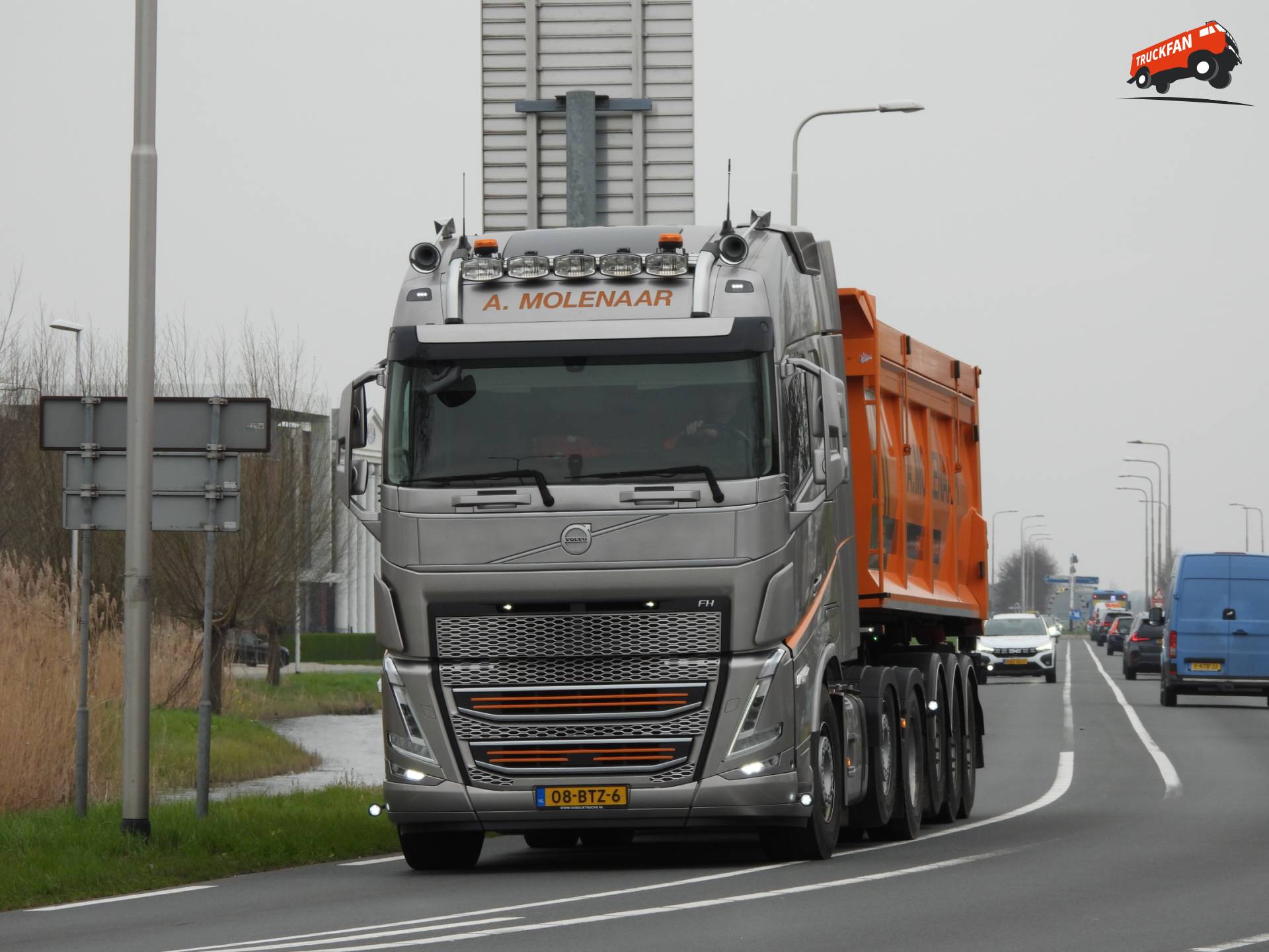 Volvo FH13 500 6x2 bij Schoonhoven