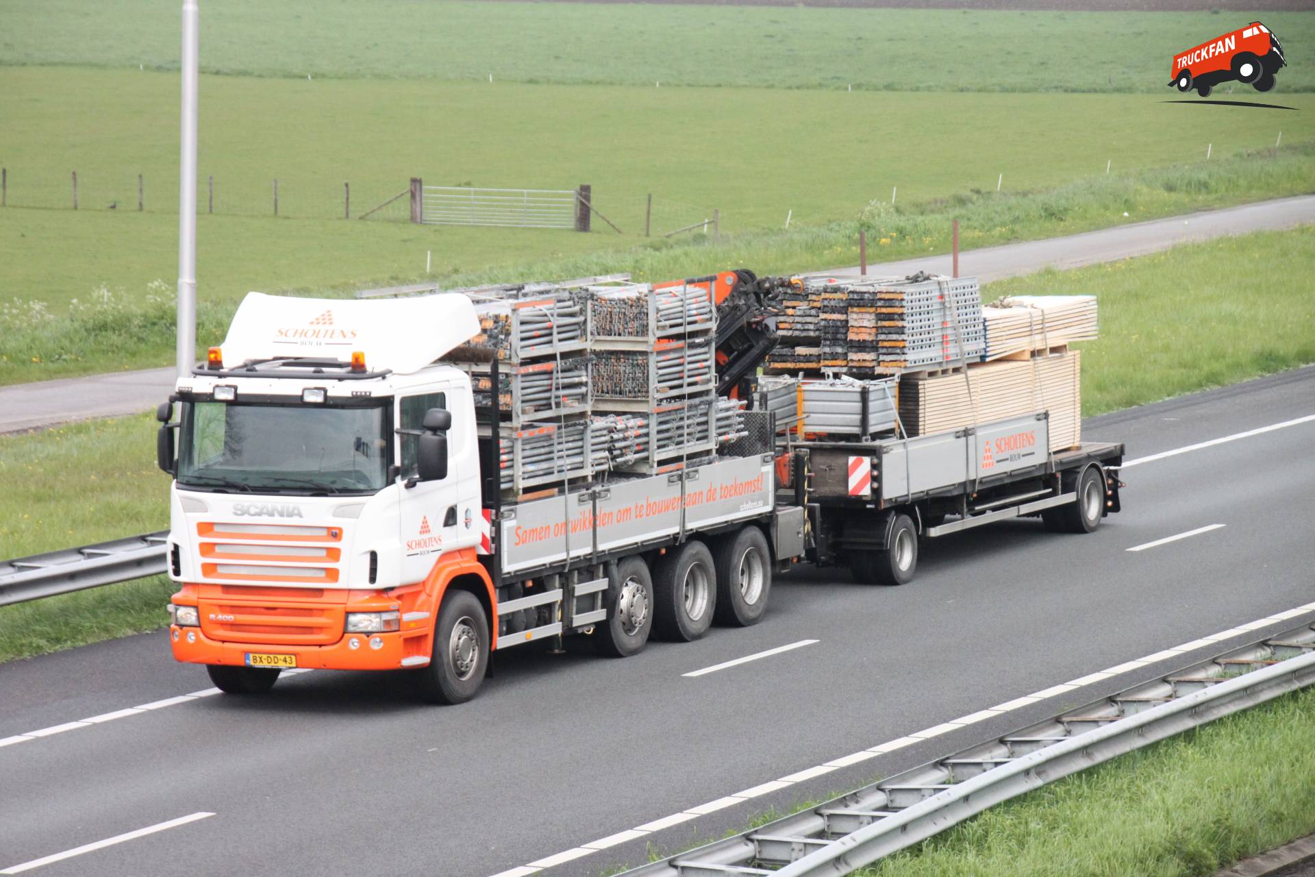Scania R400 truck van Scholtens Bouw