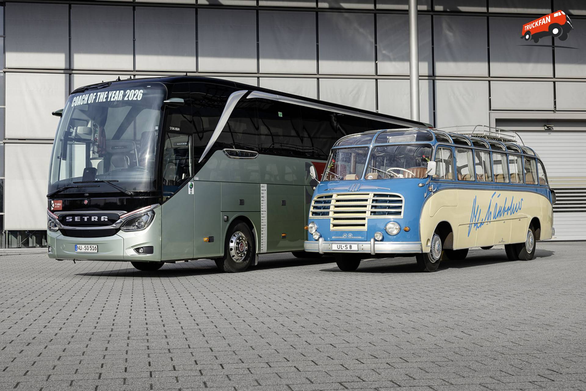 Setra S 8 en S516HDH vieren 75 jaar Setra