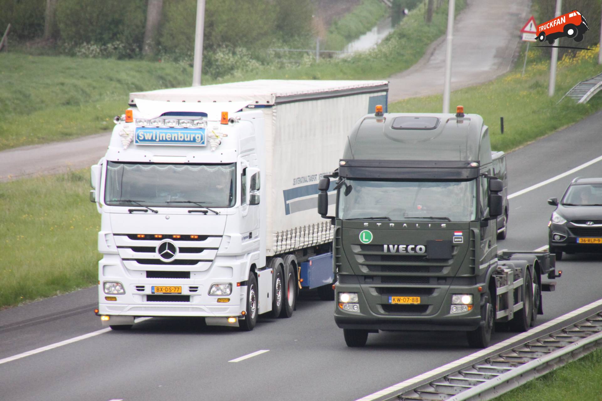 Iveco Stralis bij Defensie op 1 mei 2012