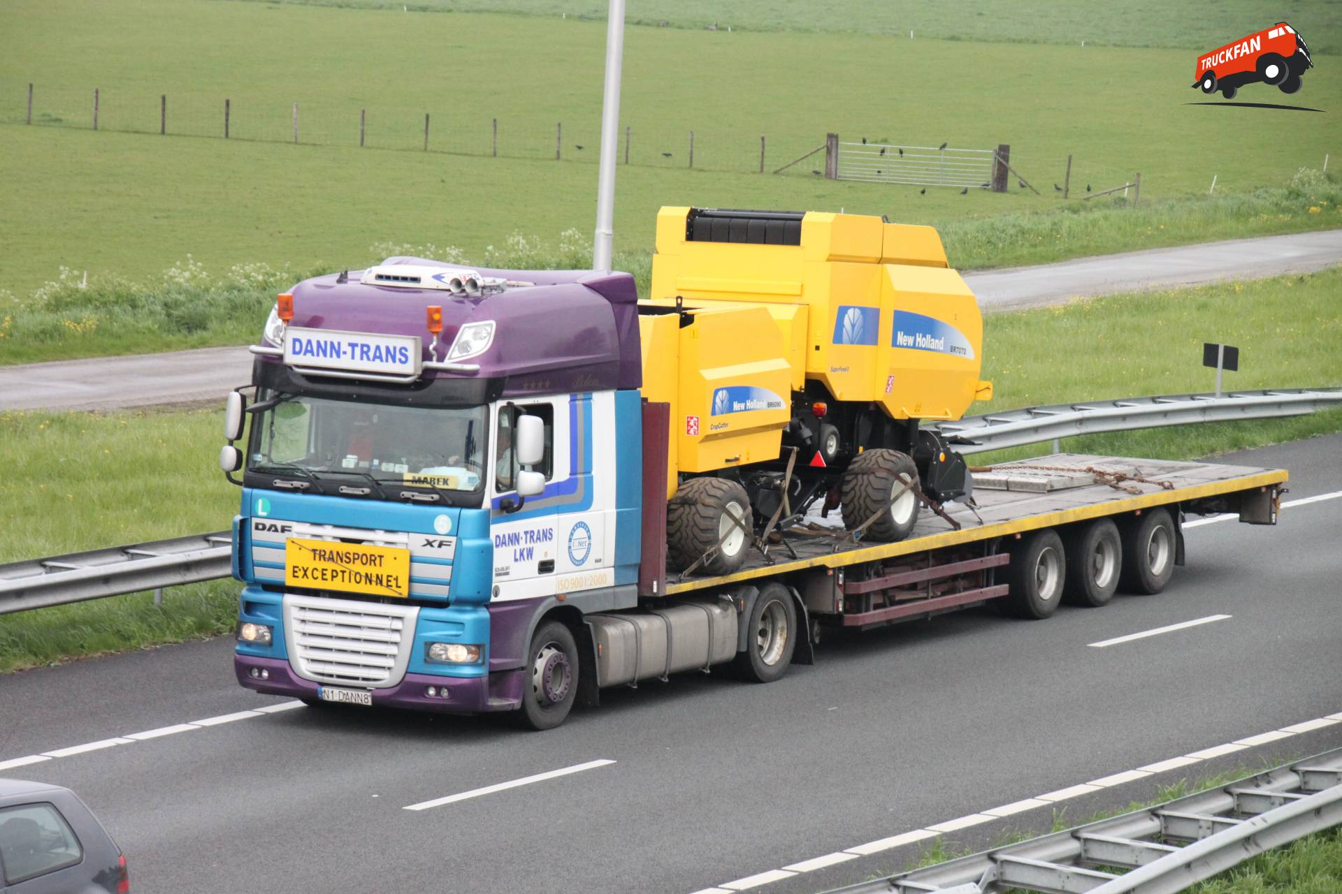 DAF XF105 vrachtwagen van Dann-Trans