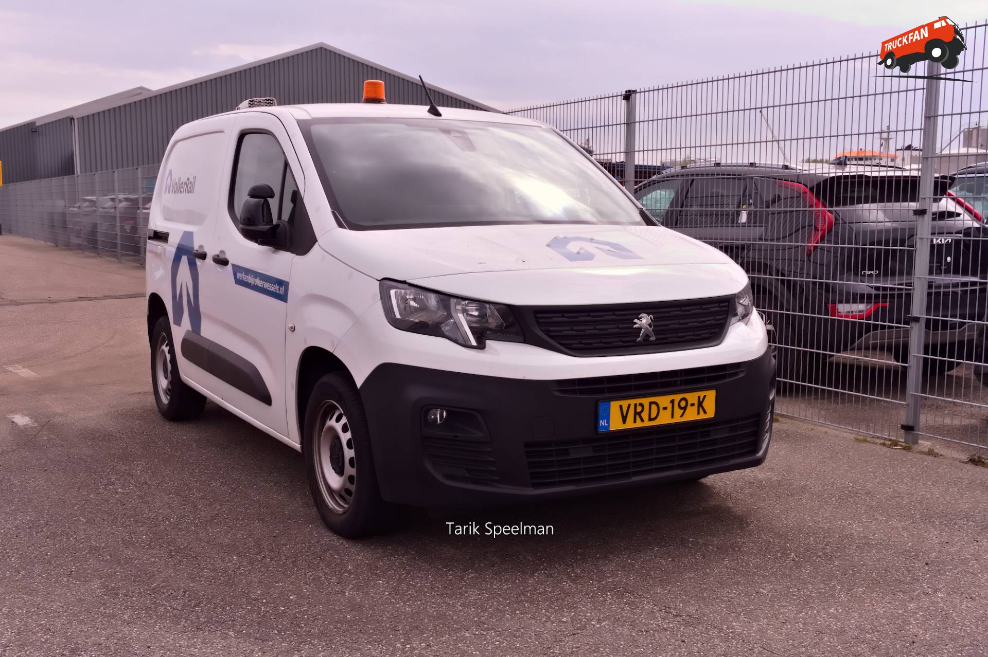 Peugeot Partner bestelbus VRD-19-K in Dordrecht