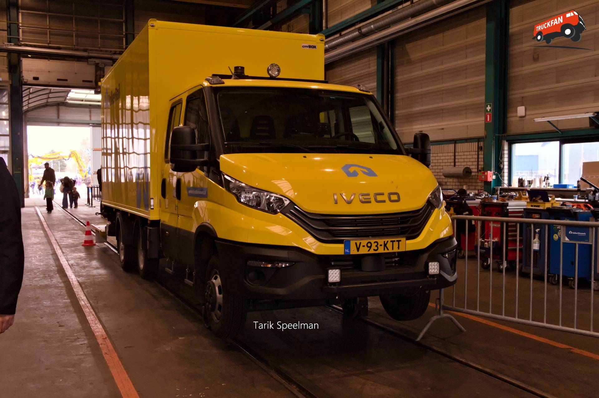 Iveco Daily van Volker Rail in Dordrecht