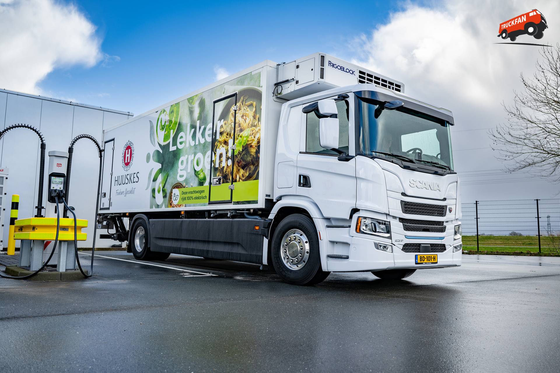 Elektrische Scania 23P bakwagen van Huuskes