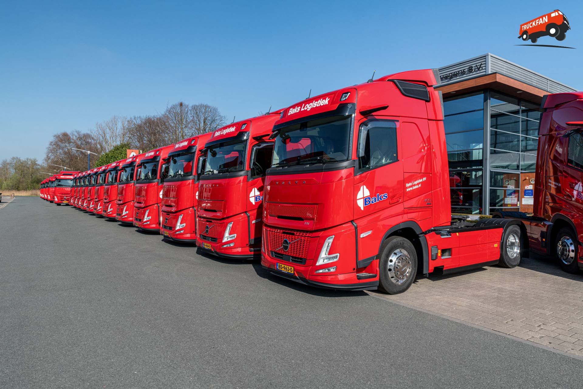 36 Volvo FH Aero 460 4x2-trekkers van Baks Logistiek