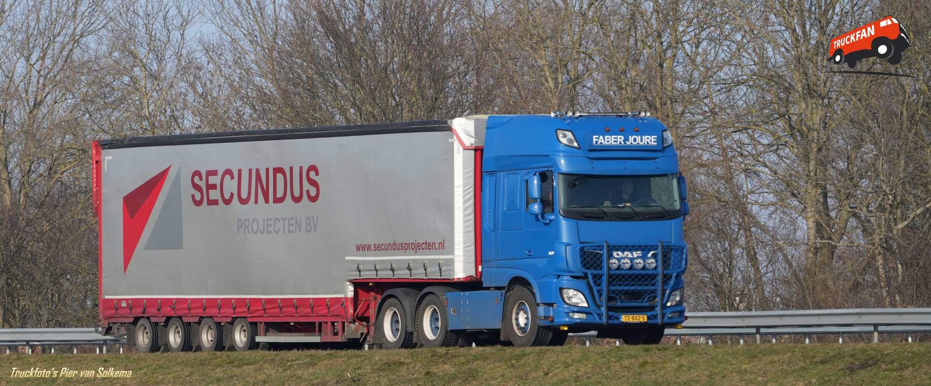 DAF XF truck bij A7 Sneek
