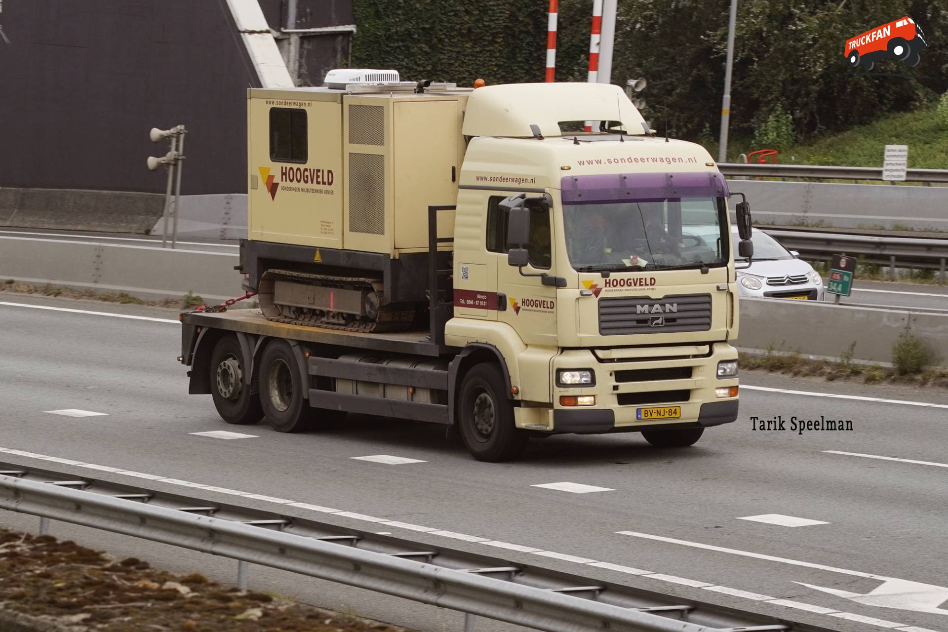 MAN TGA vrachtwagen met kenteken BV-NJ-84