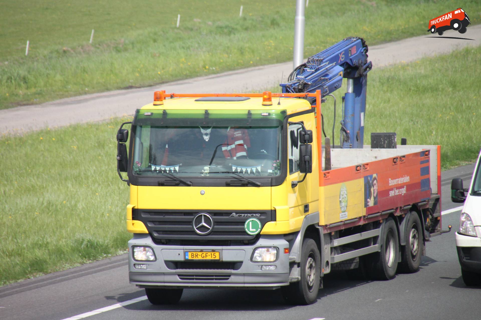 Mercedes-Benz Actros truck