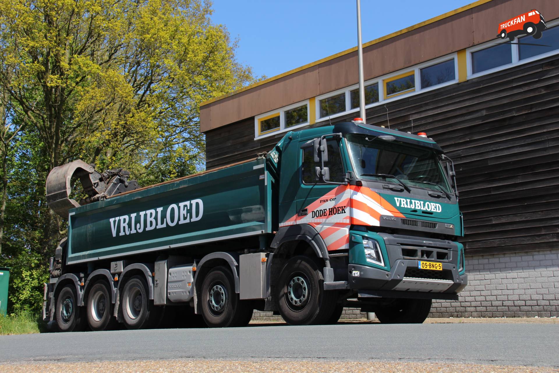Vrijbloed transport Volvo fmx