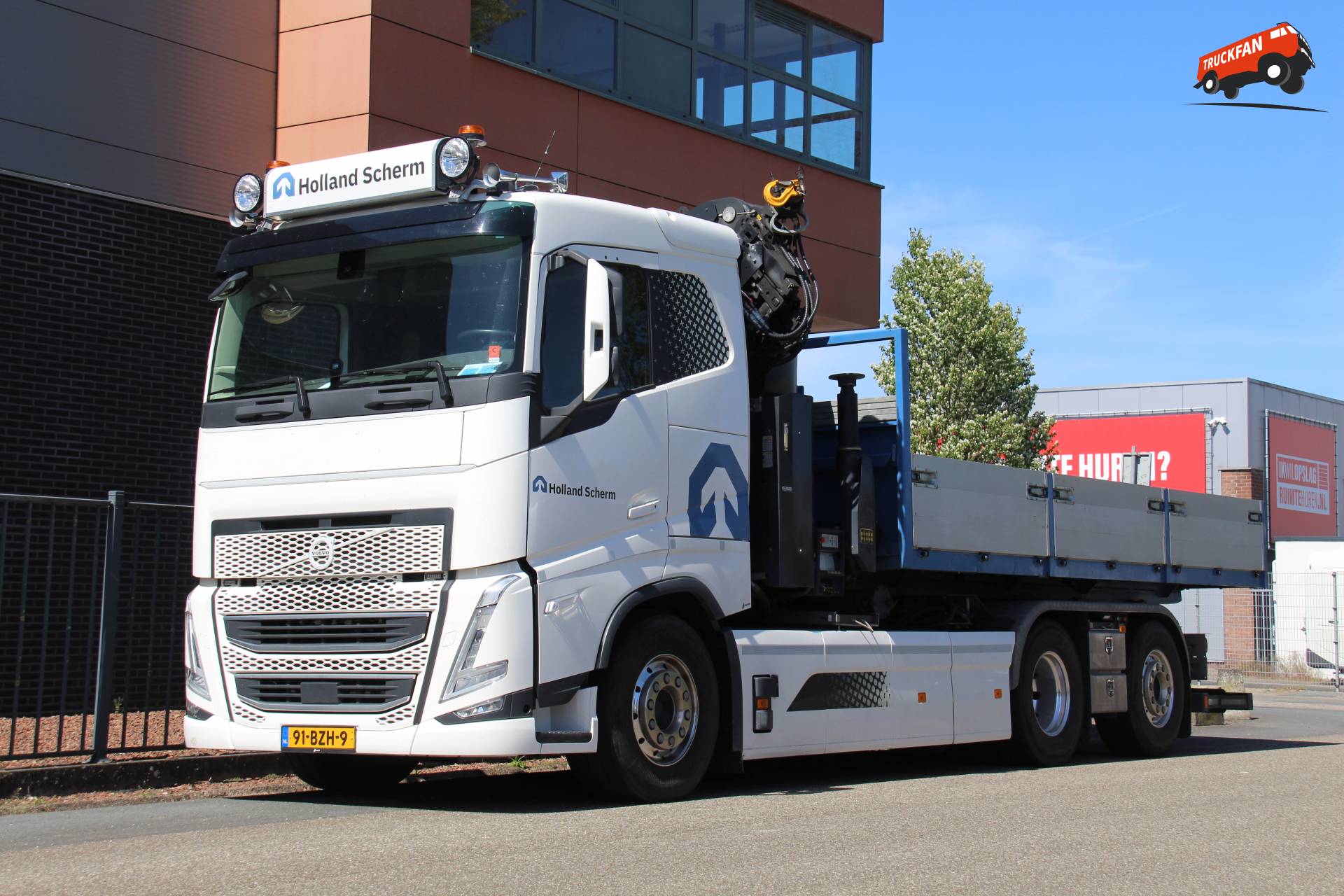 Holland scherm Volvo FH electric