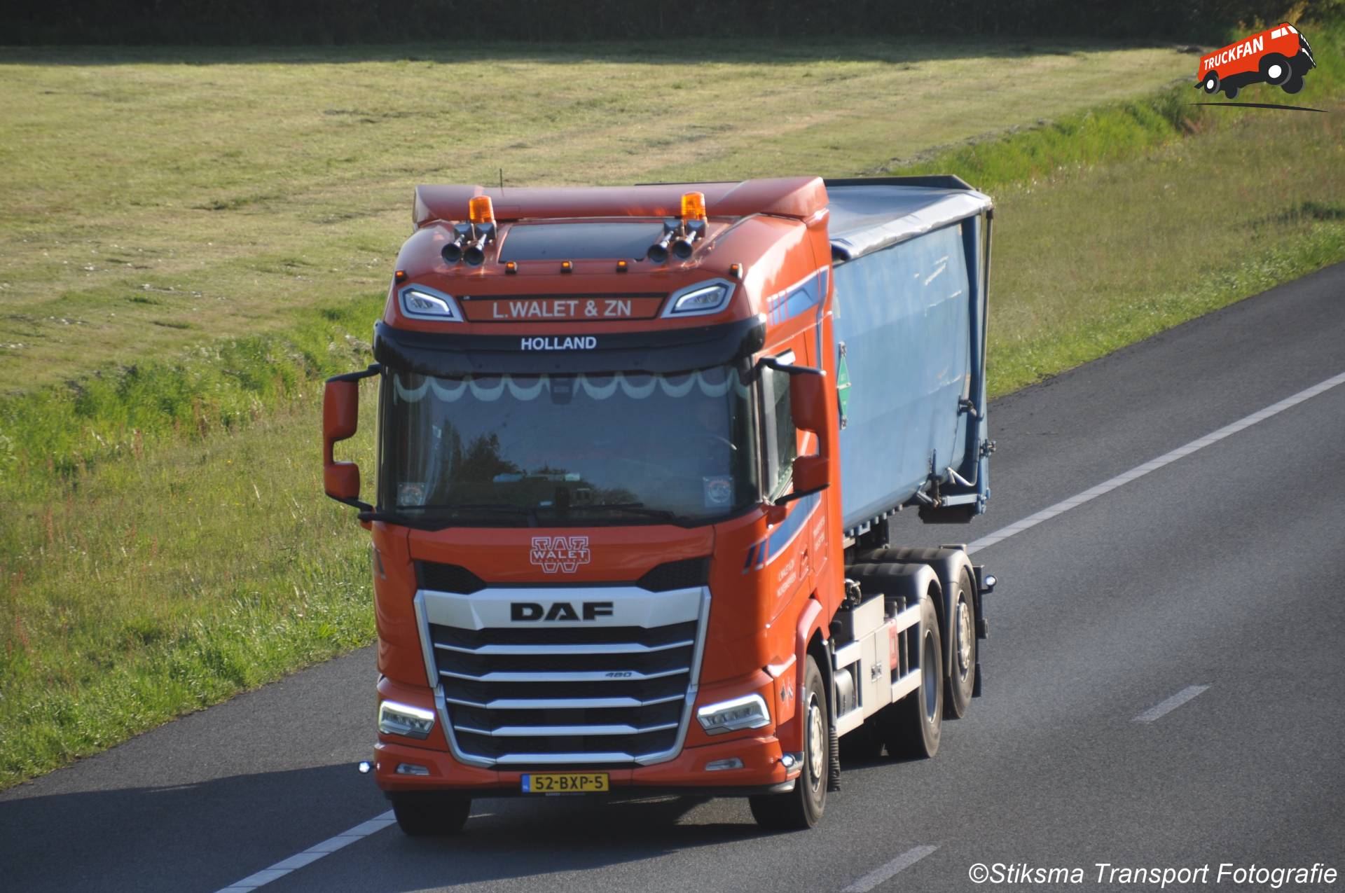 DAF XG vrachtwagen van L. Walet & Zn