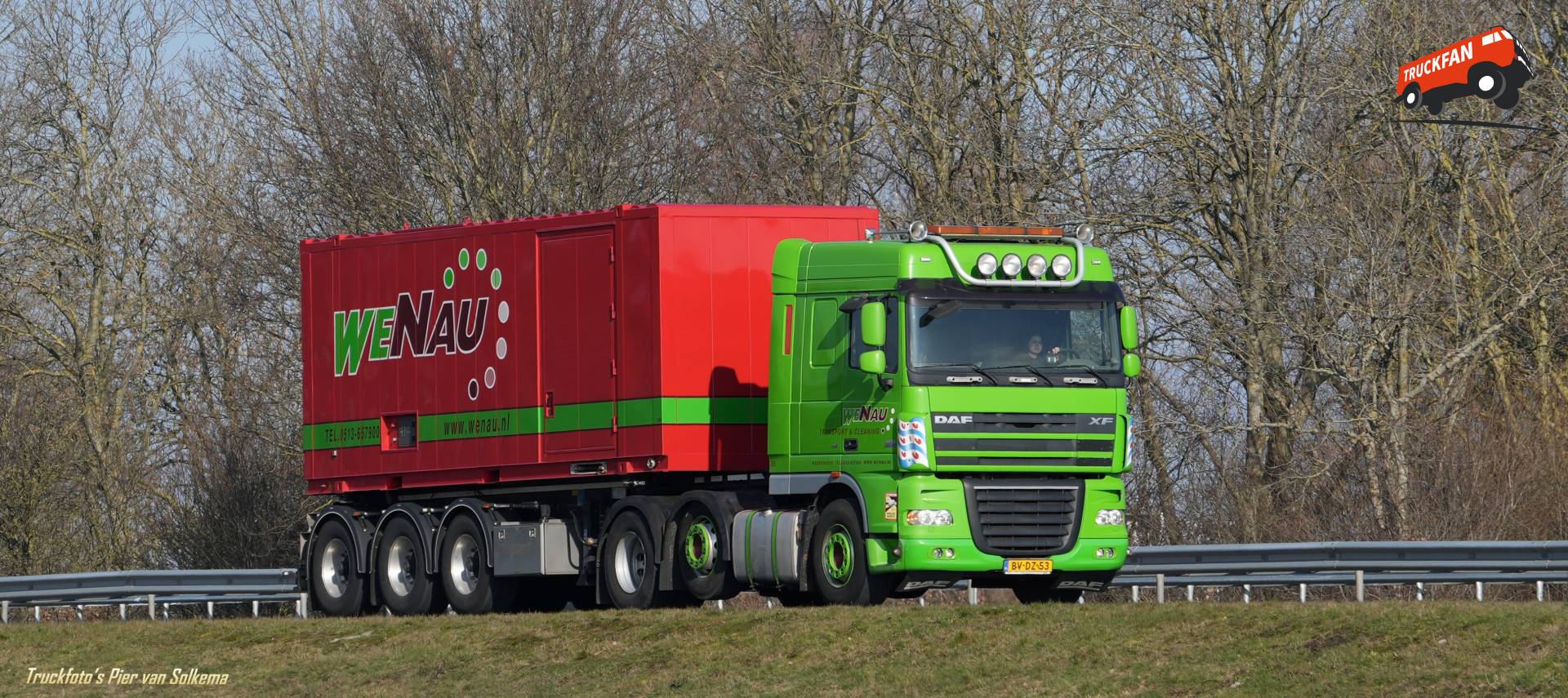 DAF XF truck bij A7 Sneek