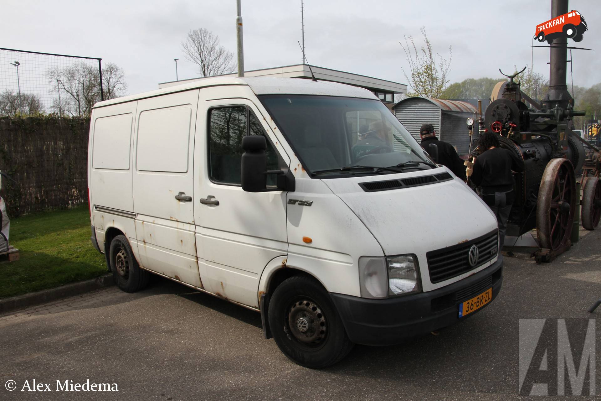 Volkswagen LT35 bij Oldtimerdei Minnertsga