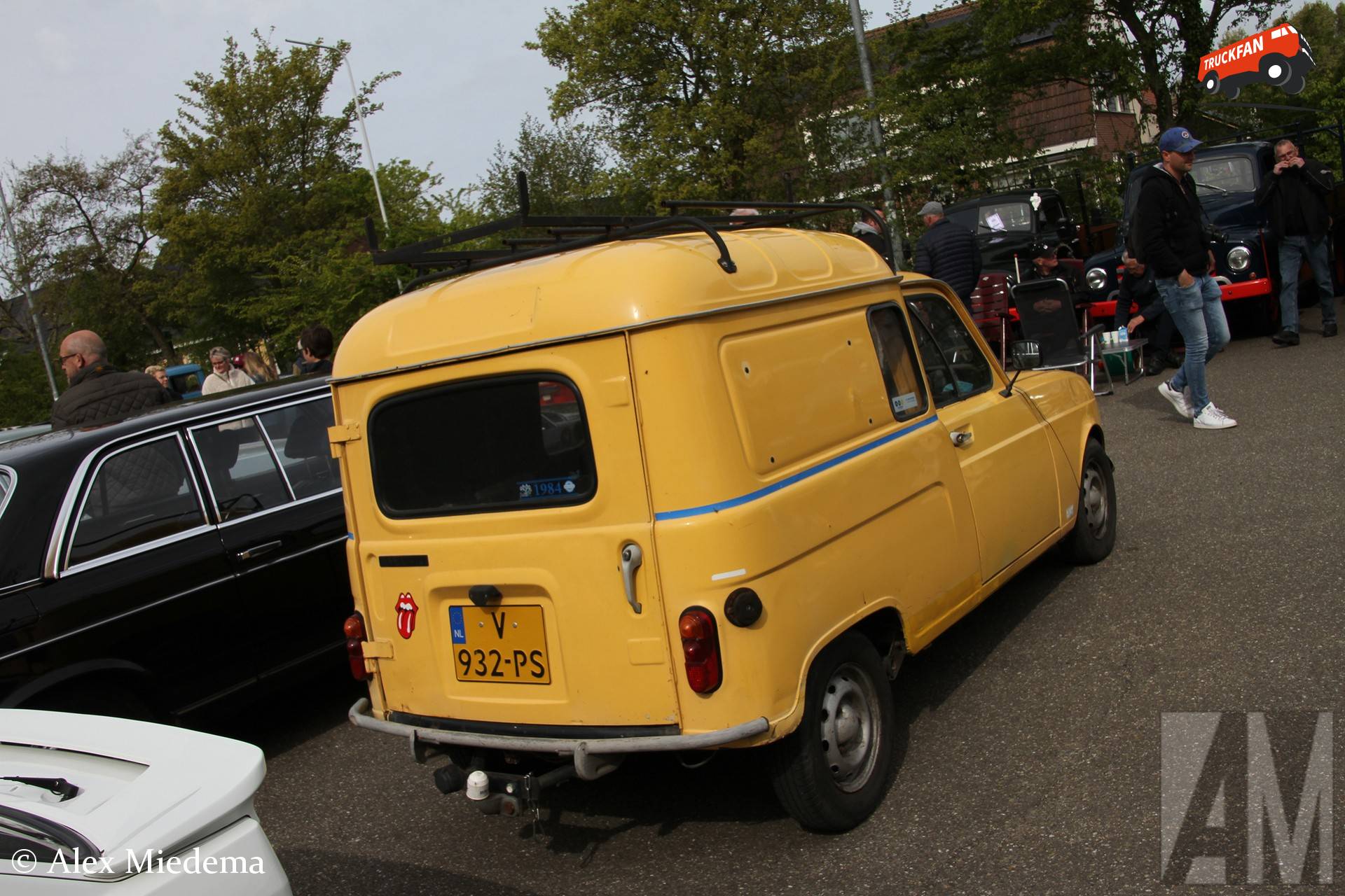 Renault 4F4 uit 1984 op Oldtimerdei Minnertsga