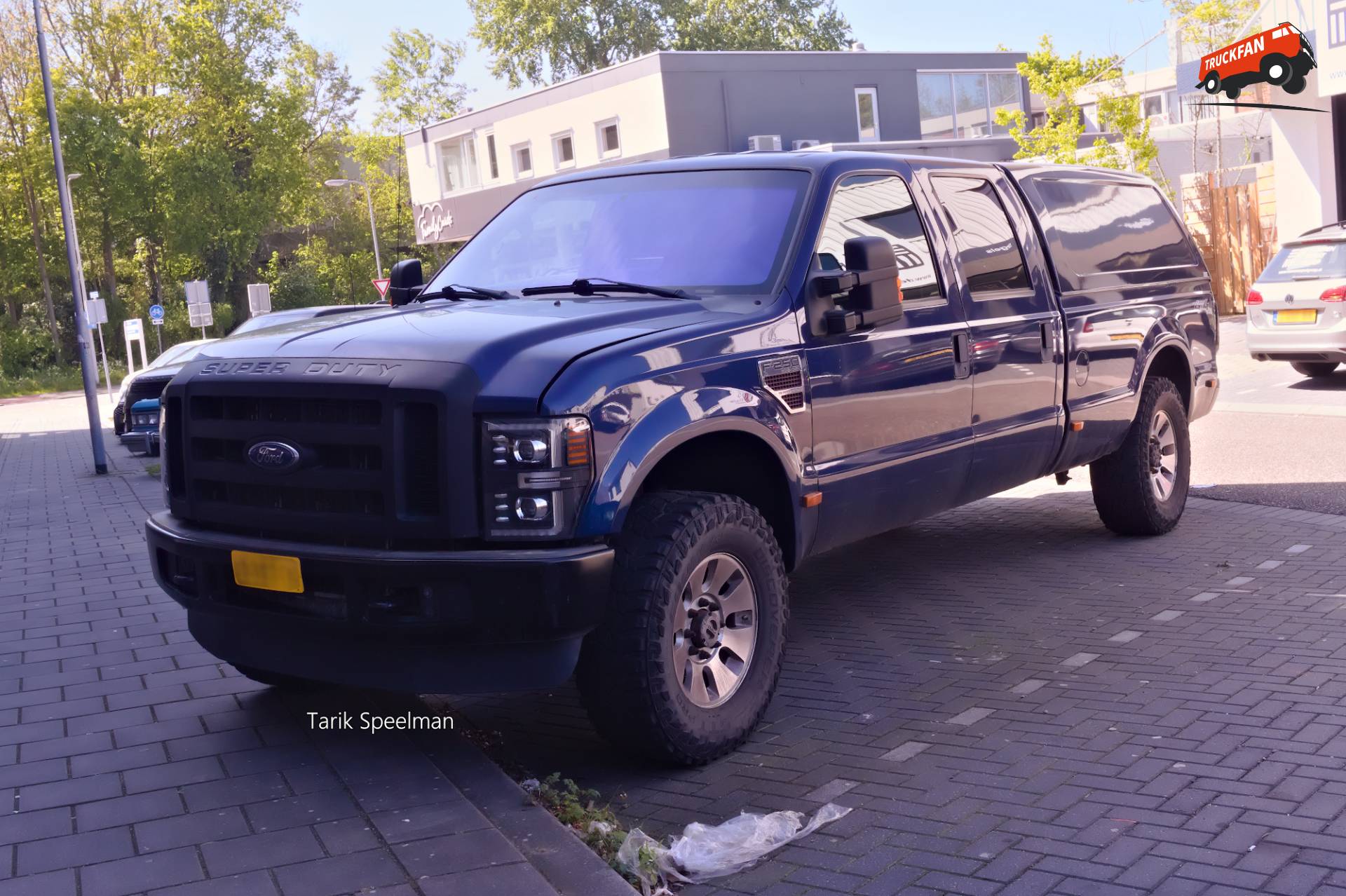 Ford F250 personenvervoer in Zwijndrecht