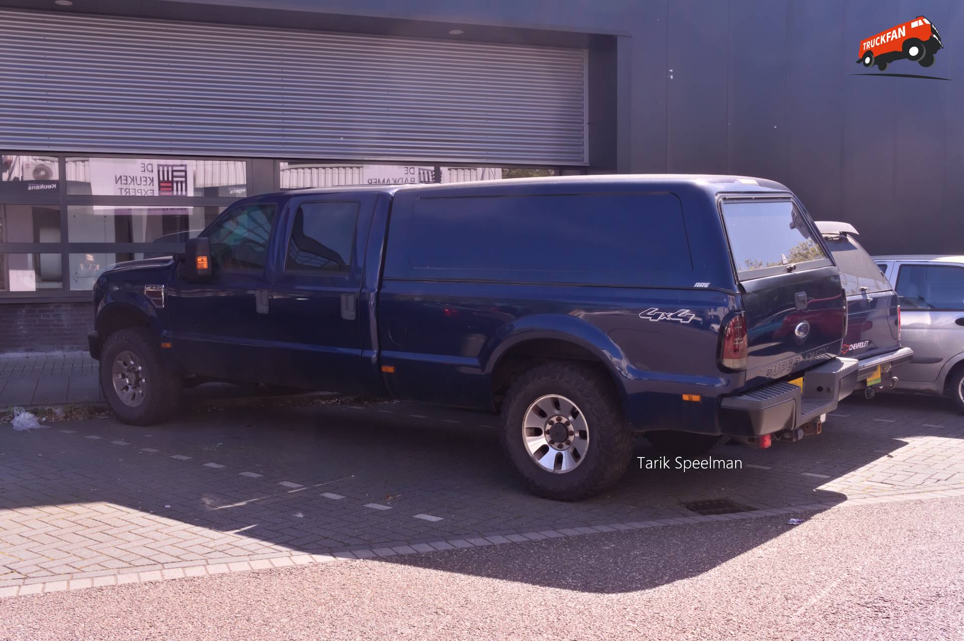 Ford F250 personenvervoer in Zwijndrecht