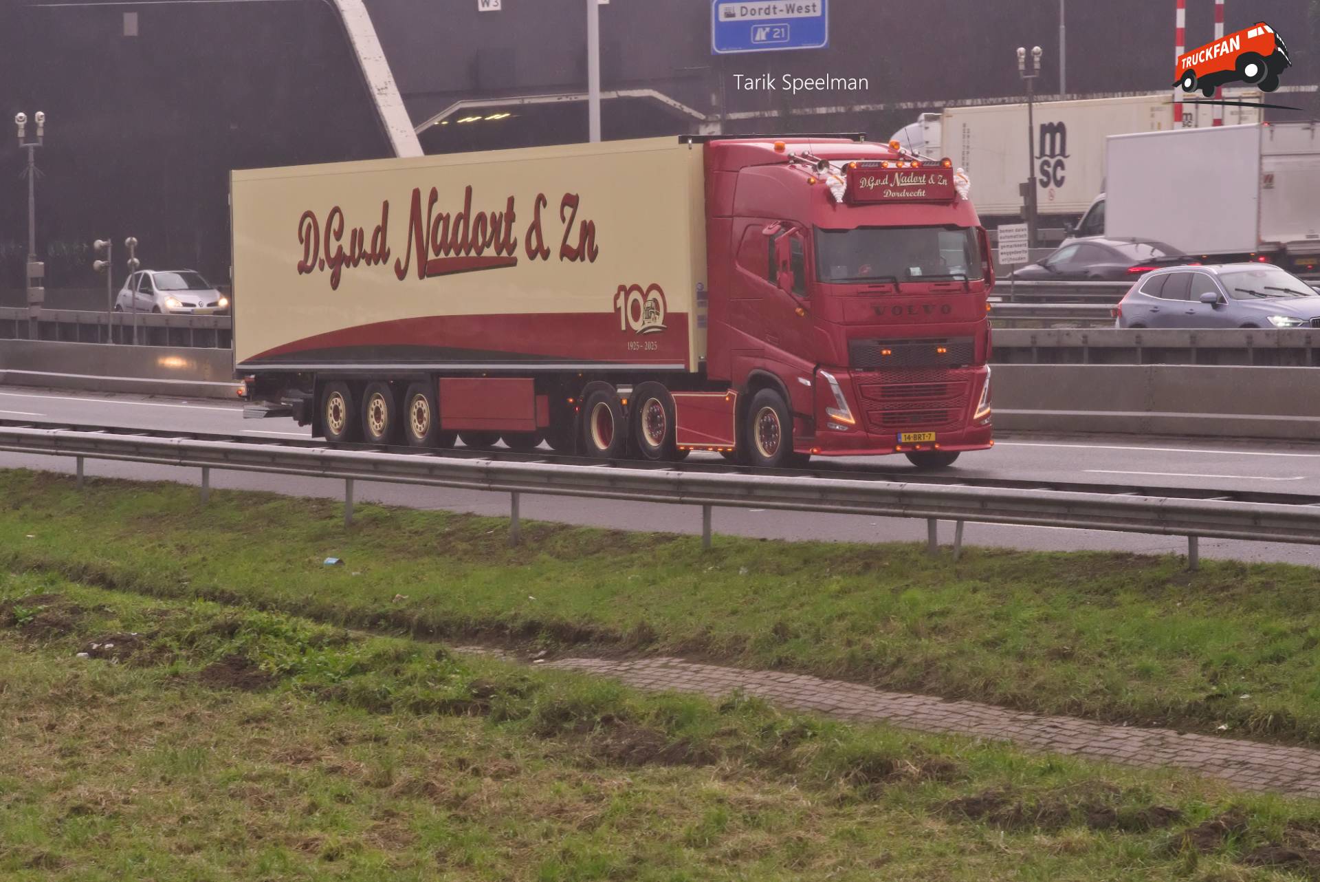 Volvo FH 5th Gen vrachtwagen met kenteken 14-BRT-7