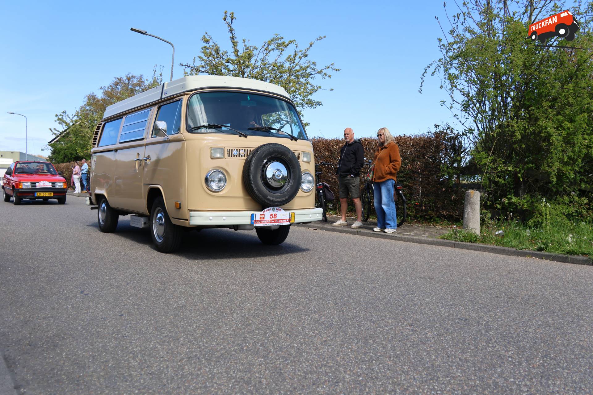 VW Transporter T2 oldtimer truck