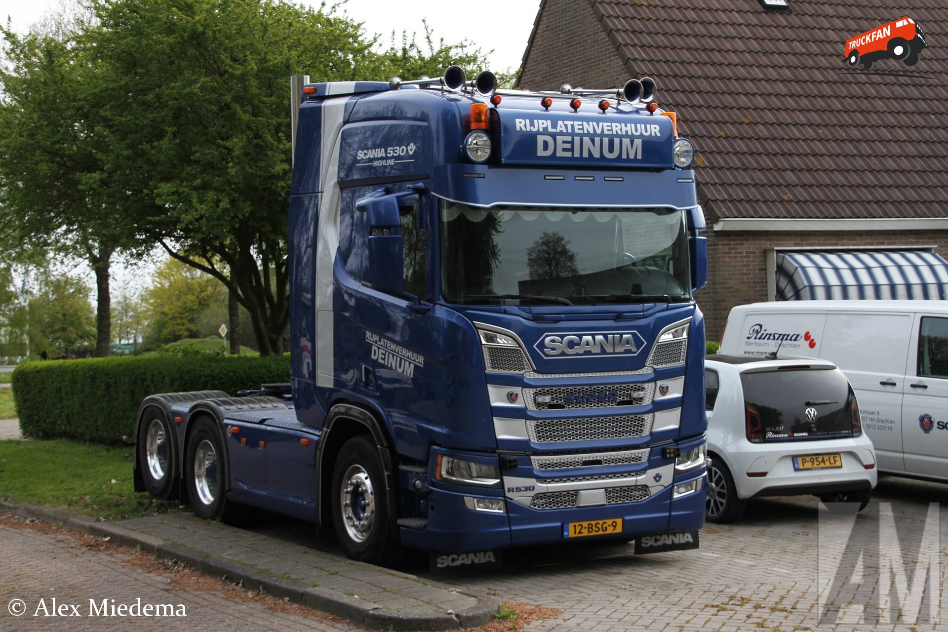 Rijplatenverhuur Deinum Scania R530 on Koningsdag
