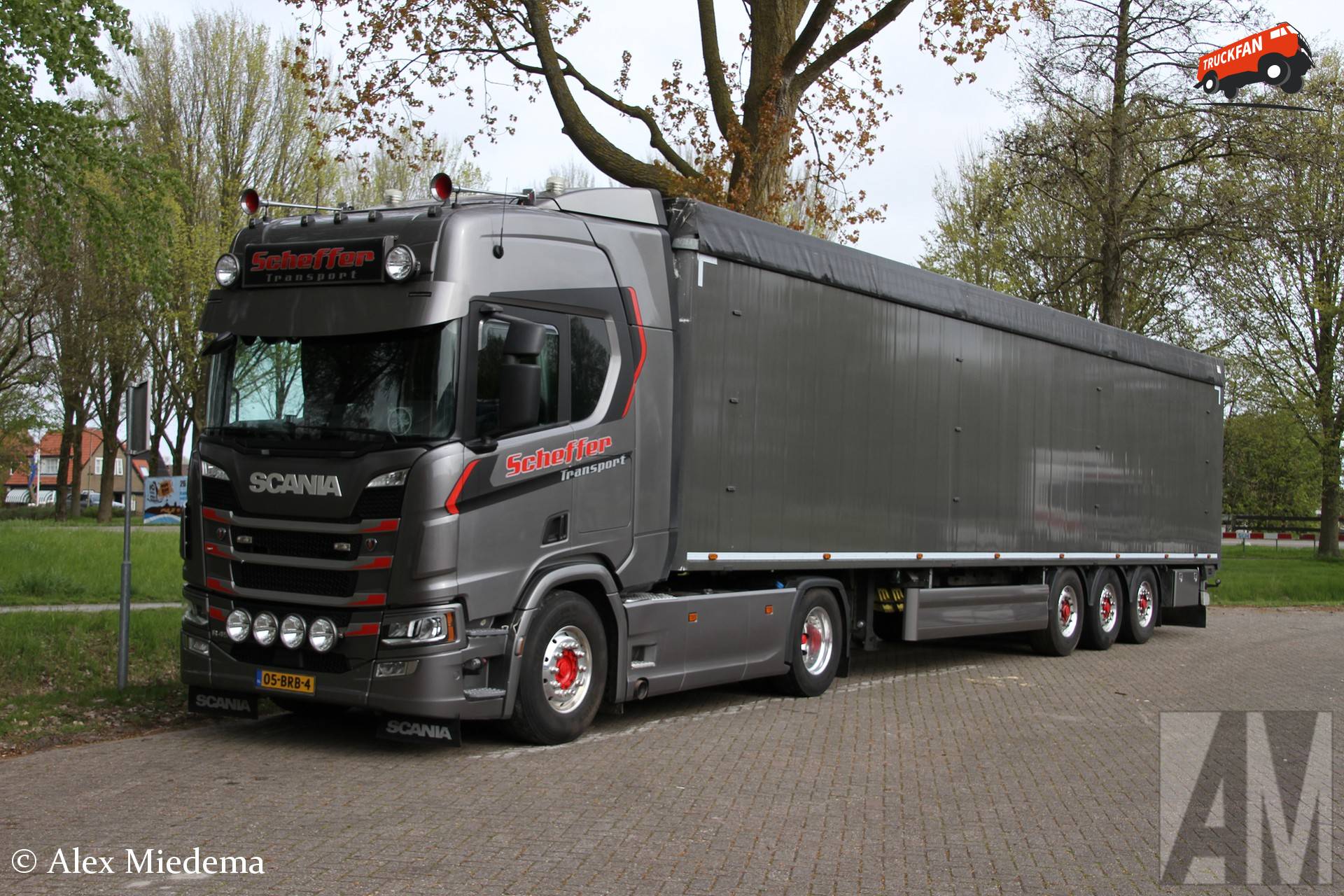 Scania R450 truck van Scheffer Transport