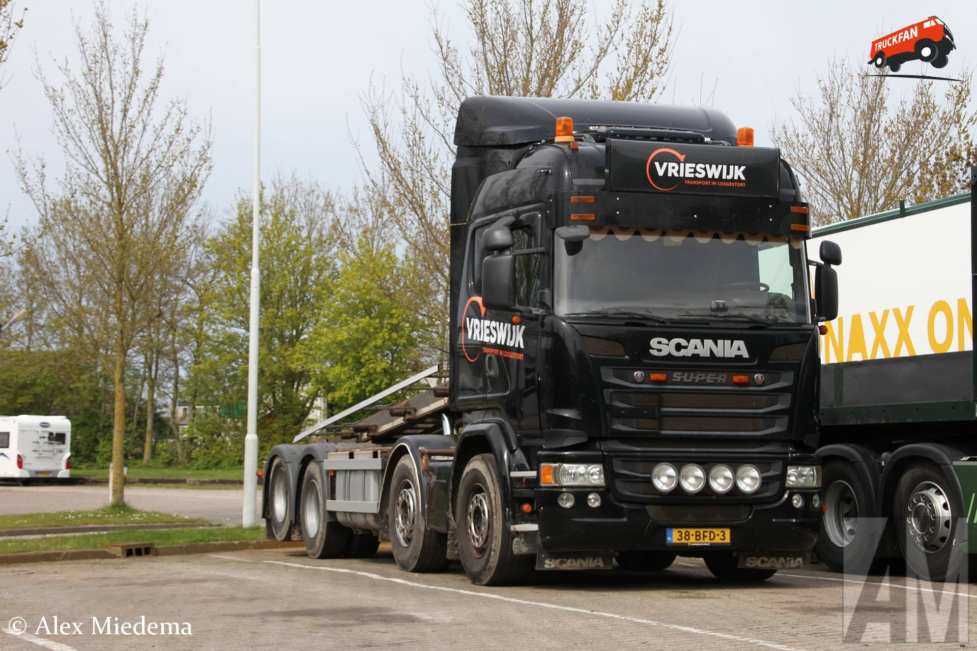 Vrieswijk Minnertsga Scania R490 truck