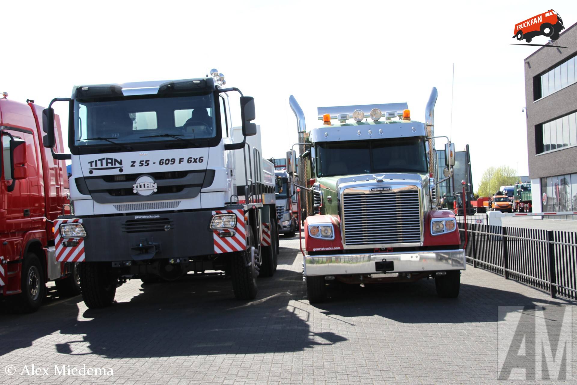 Titan en Freightliner in Andelst