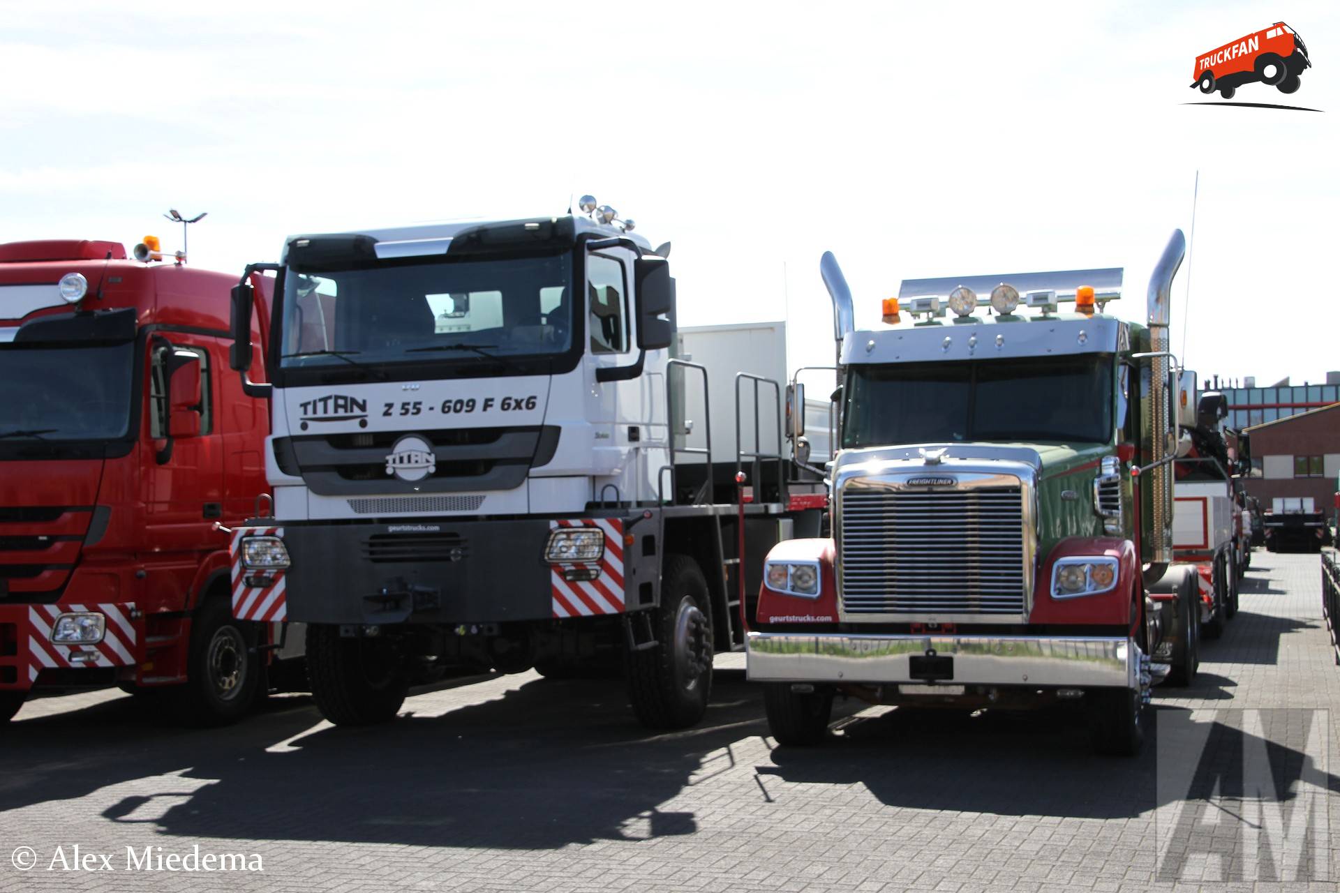 Titan en Freightliner in Andelst