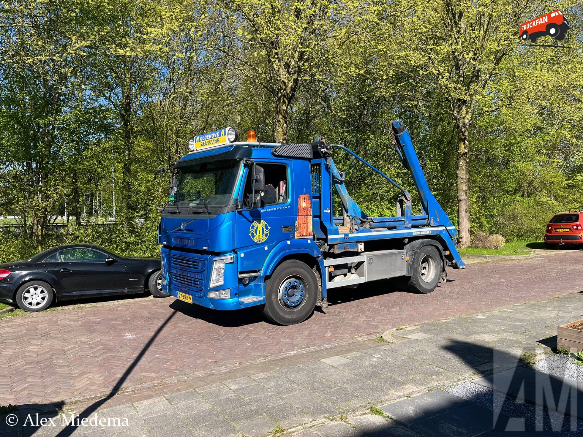 Volvo FM met VDL portaalarmopbouw in Koarnjum