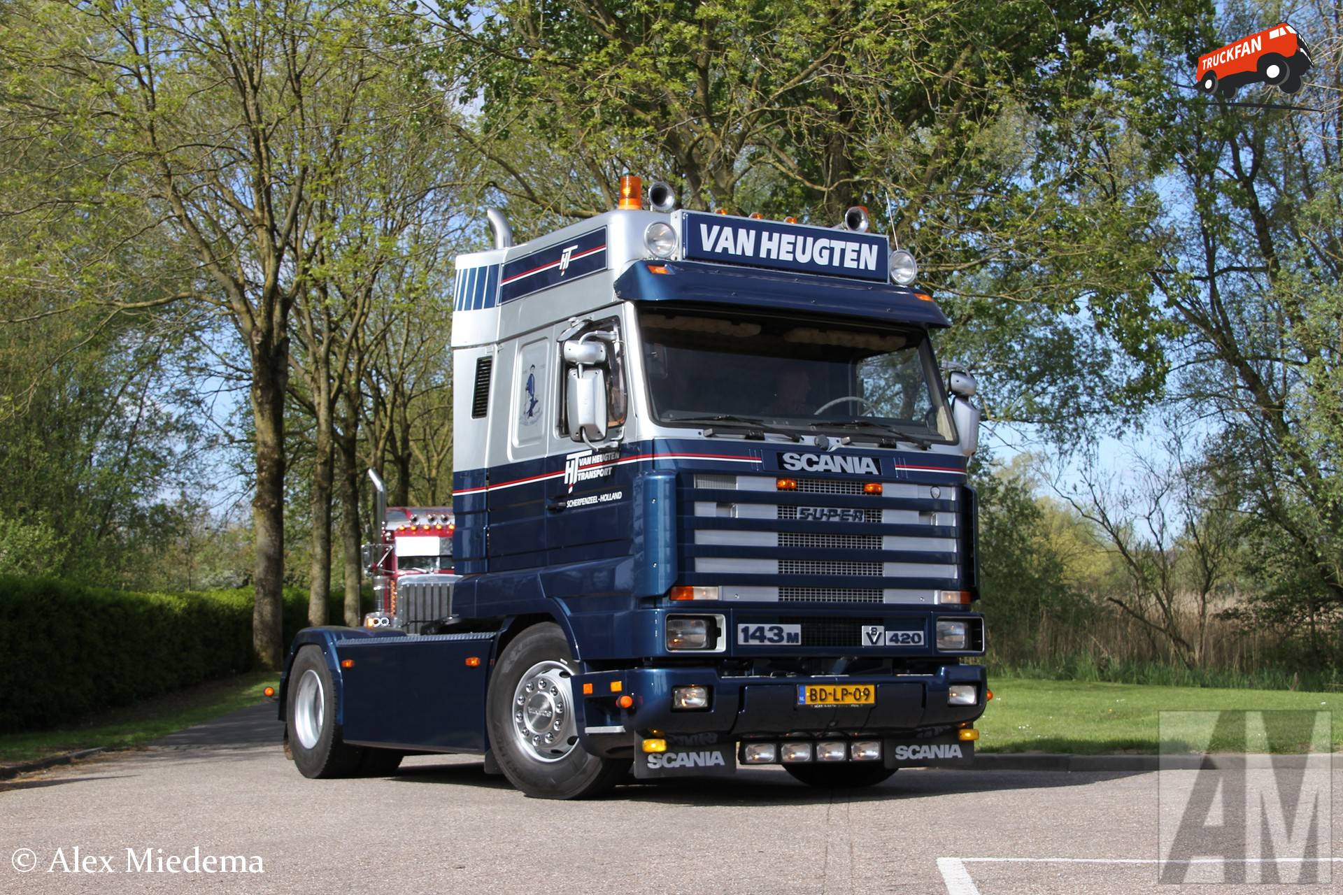 Scania 143 Streamline owned by Van Heugten