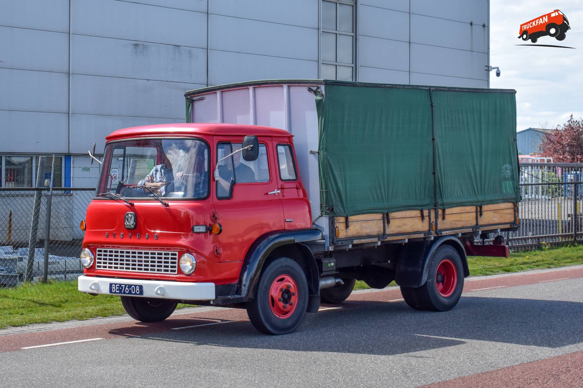 Bedford TK J. Kalk Stadskanaal