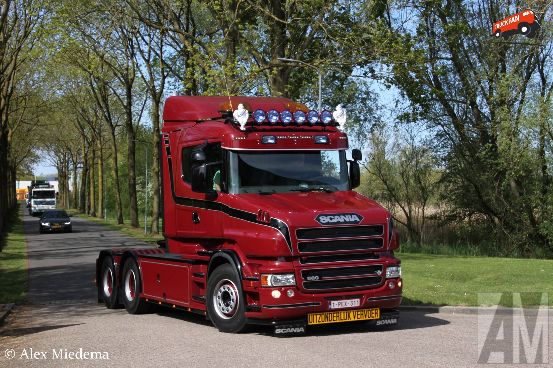 Belgische Scania T580 komt aan bij Cars & Coffee Druten