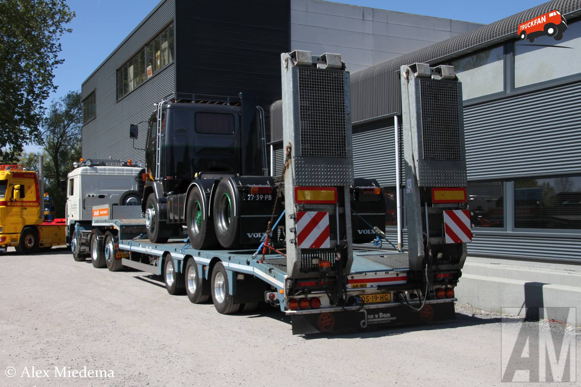 Max Trailer oplegger bij Trucks & Coffee evenement