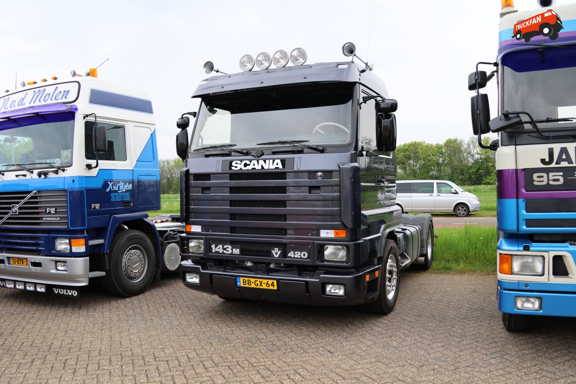 Scania 143 truck on HAV N-H trip