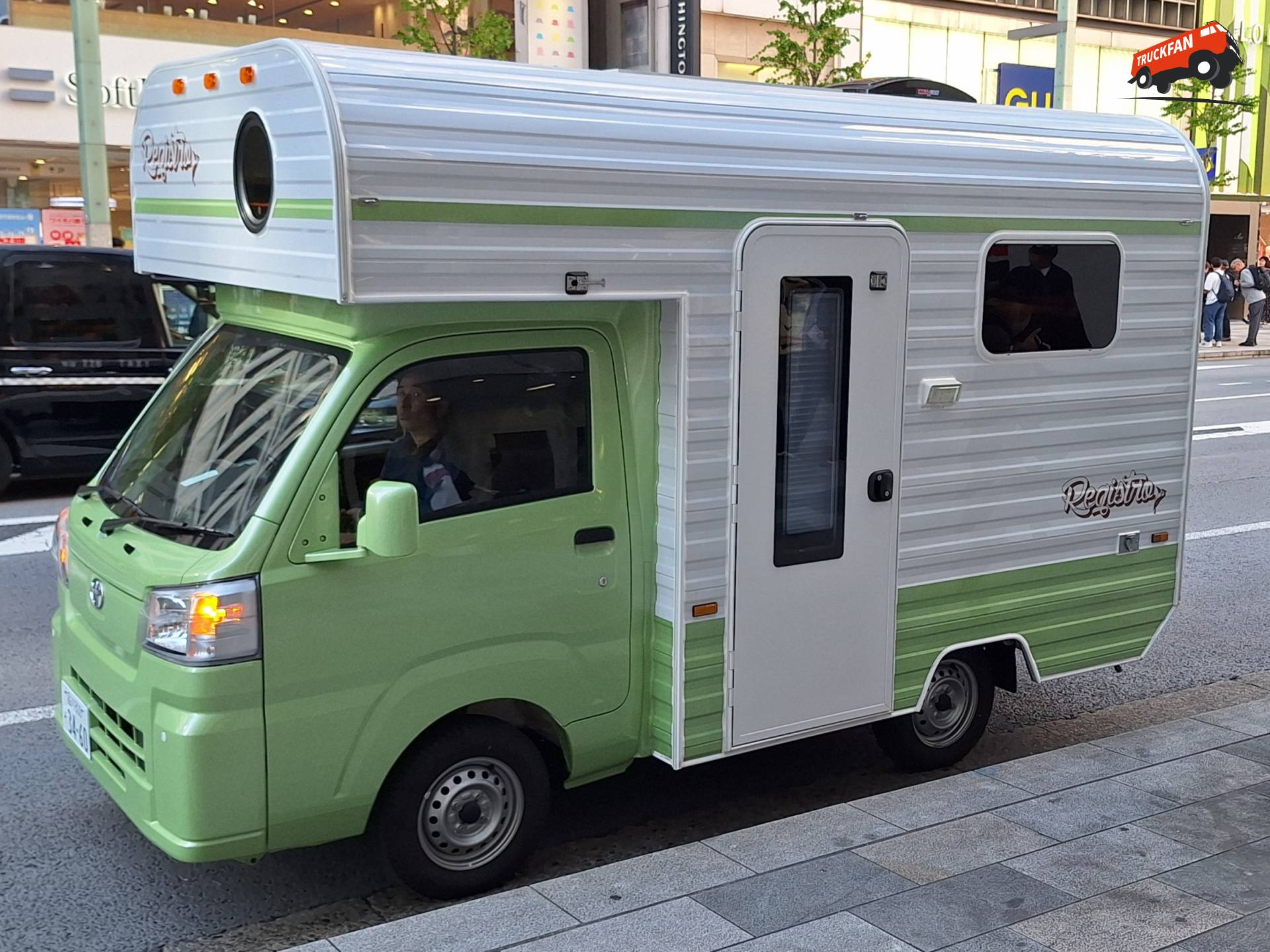 Toyota Pixis campervoertuig