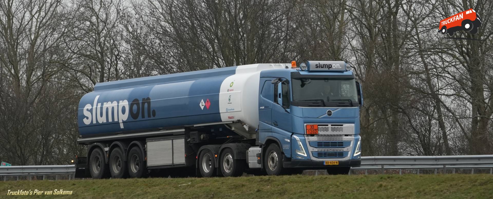 Volvo FH5 truck from the company Slumpon