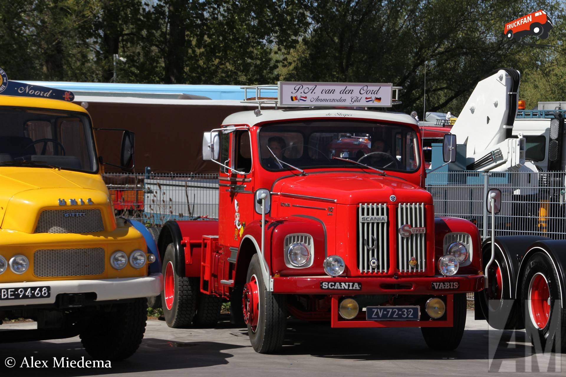 Scania L110 vrachtwagen van P.A. van den Oord