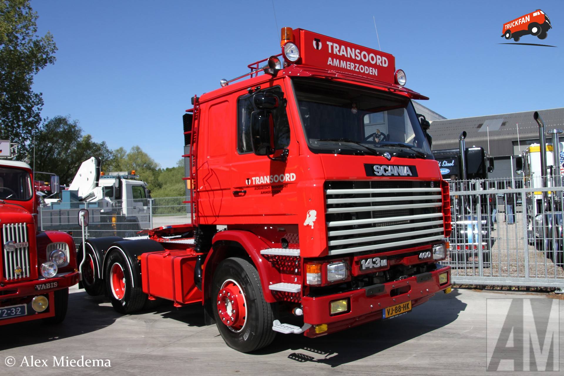 Scania 143M400 vrachtwagen van Transoord