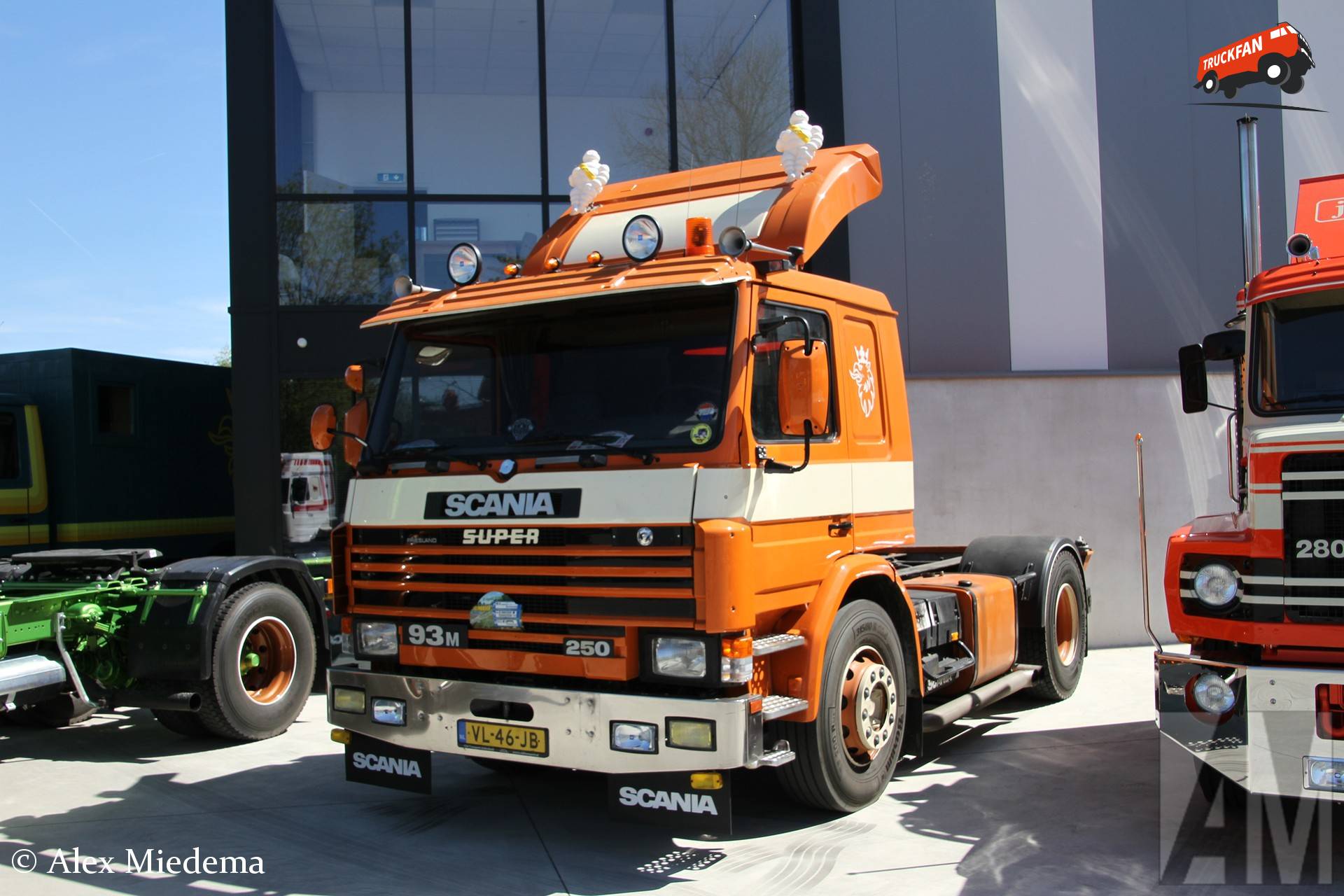 Scania P93M250 truck at Trucks & Coffee event