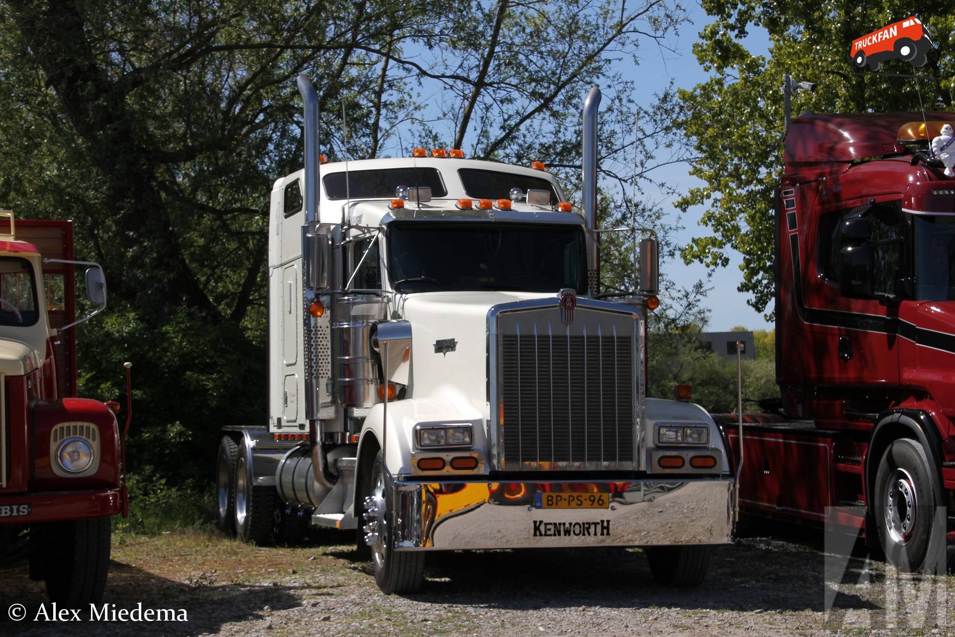 1996 Kenworth W900 truck at Metropole Druten