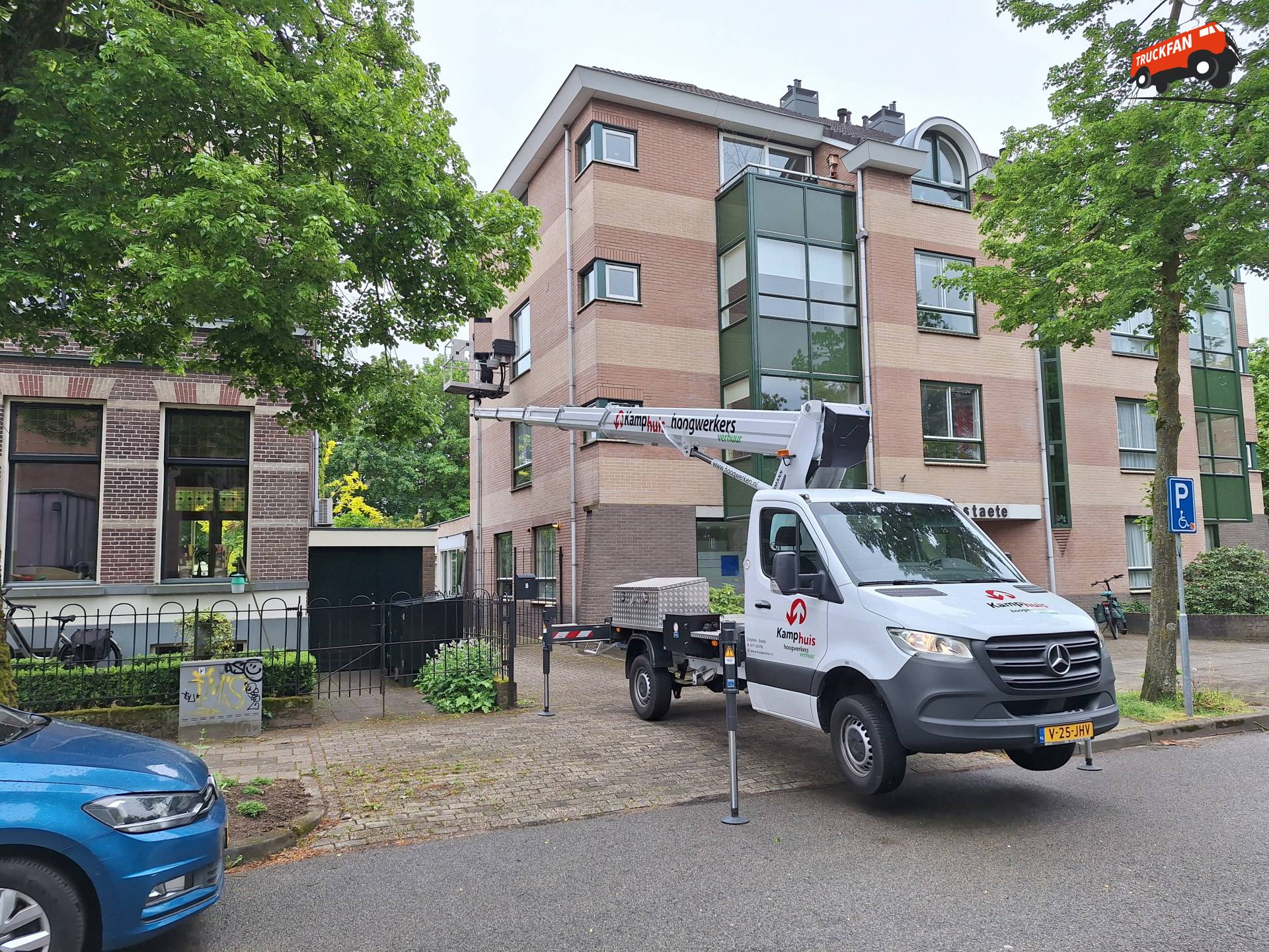 Glazenwasser met Ruthmann Steiger TB290 van Kamphuis Hoogwerkers