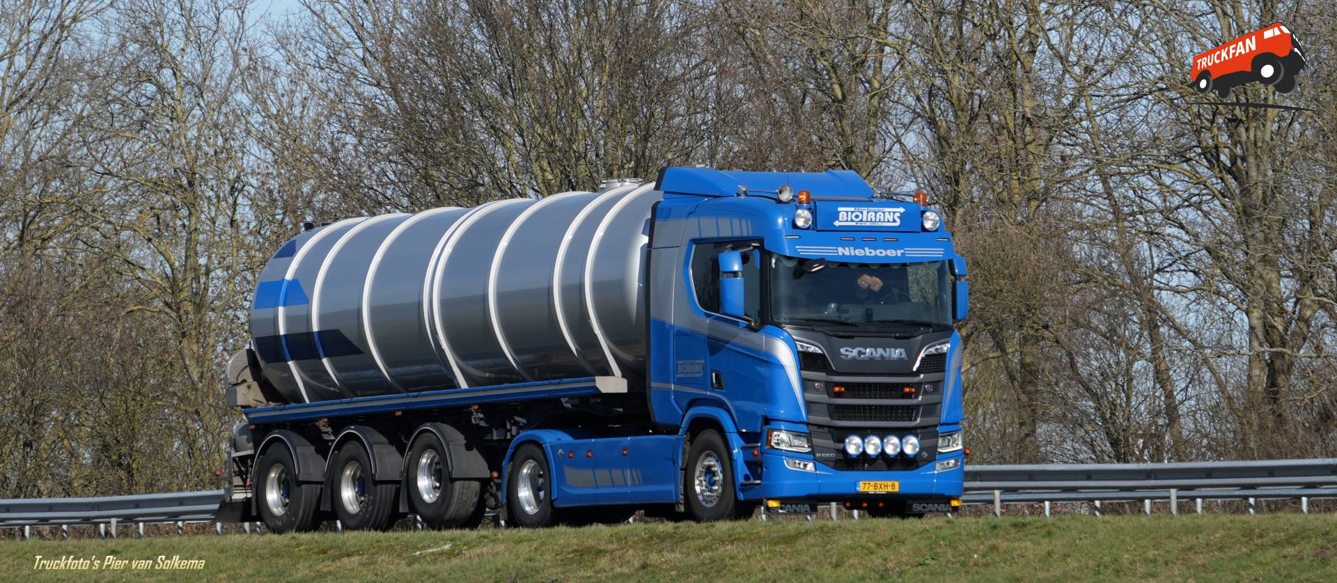 Scania R660 vrachtwagen van BioTrans op A7 Sneek